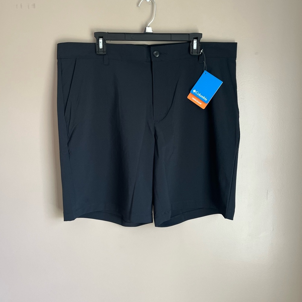 Columbia Men's Black Shorts